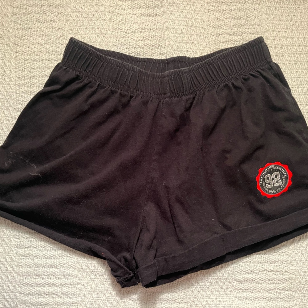 I’m selling black shorts.